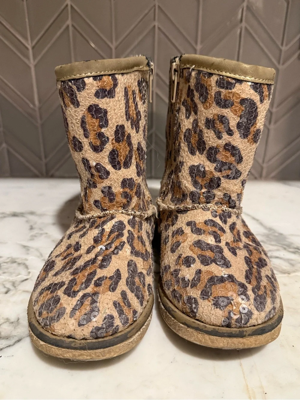 $11 ADD ON Nordstrom Rack boots girls 10c c10‎ Ugg animal print